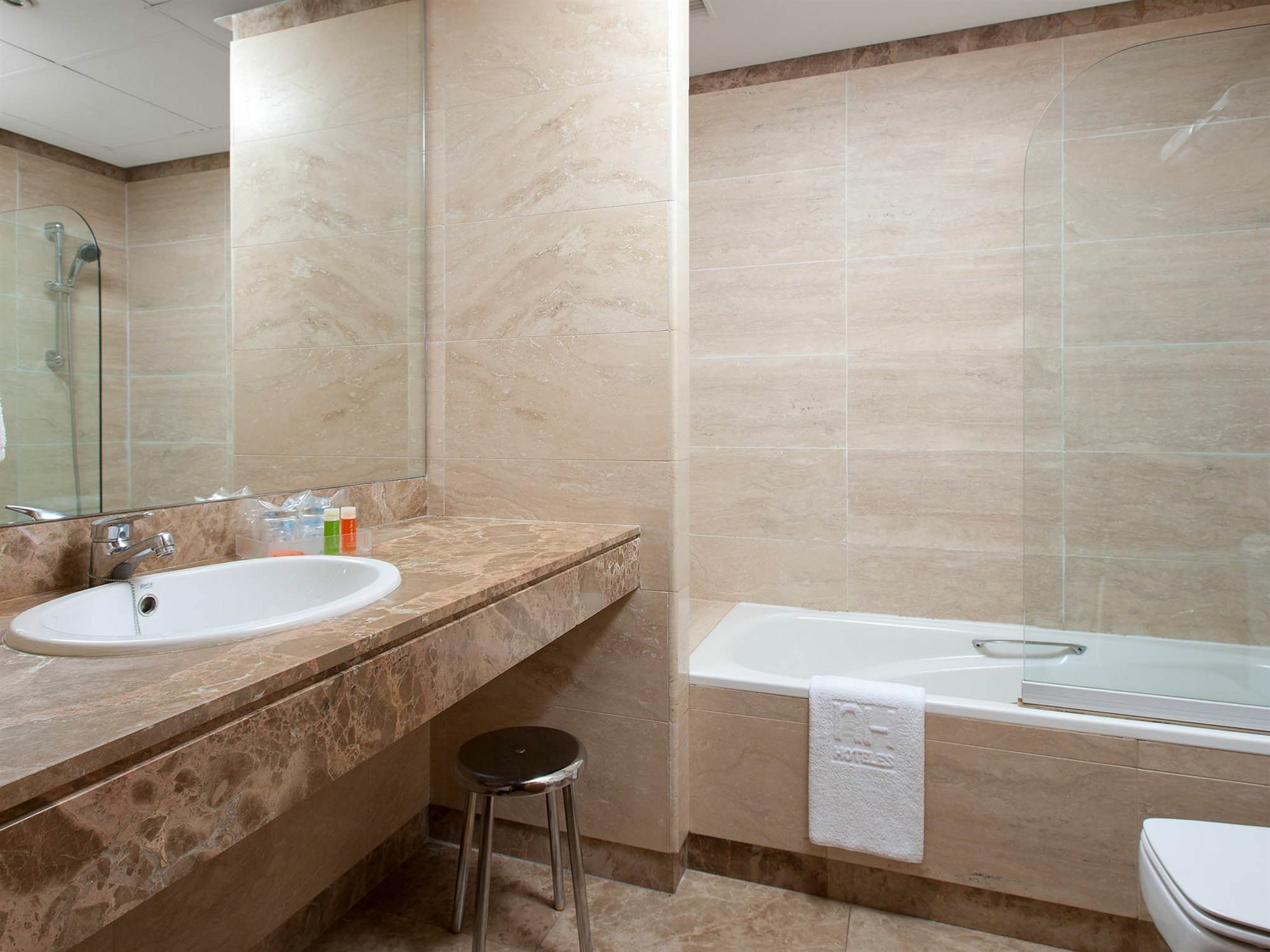 Apartamentos Th La Florida Madrid Buitenkant foto