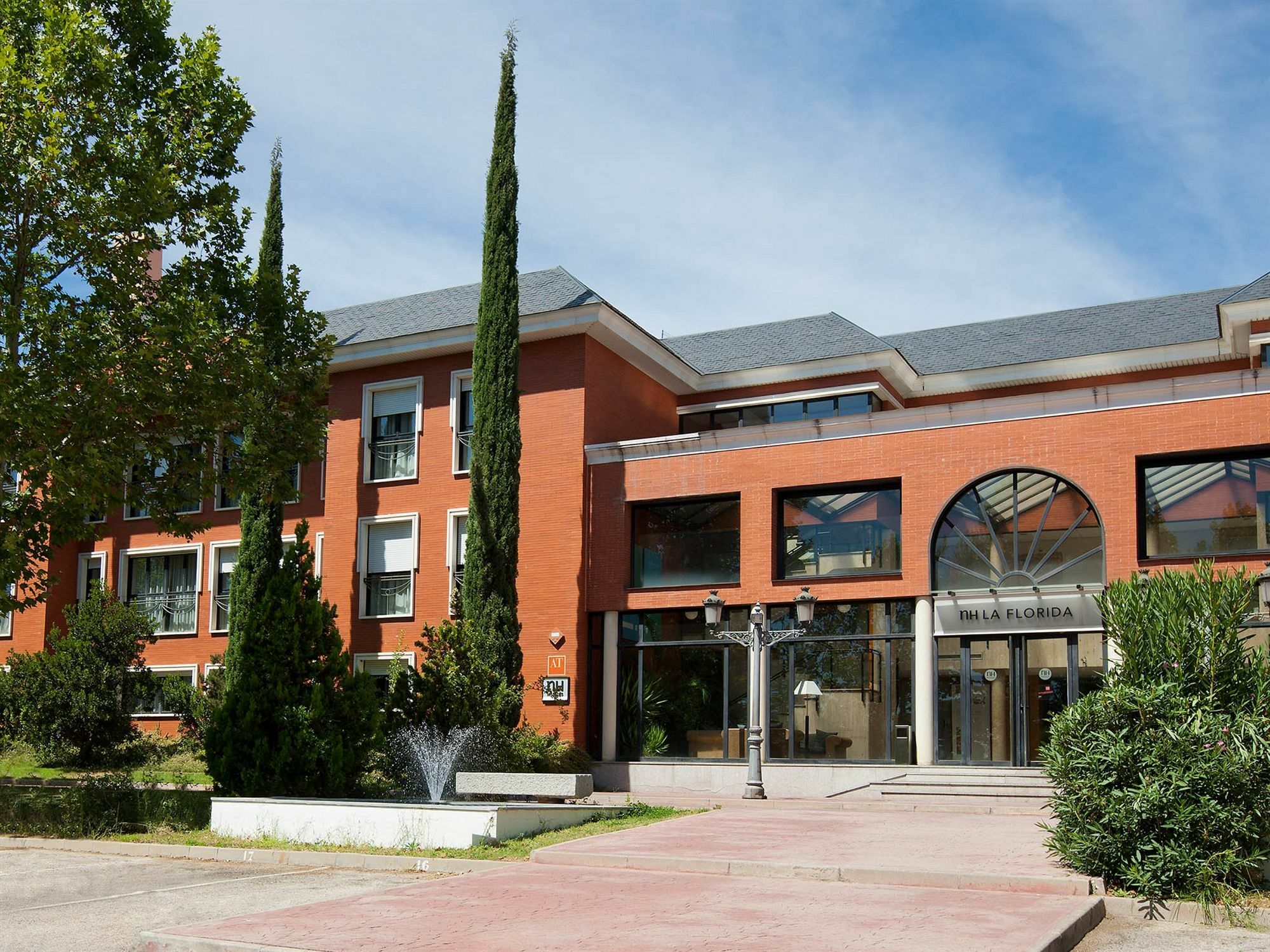 Apartamentos Th La Florida Madrid Buitenkant foto