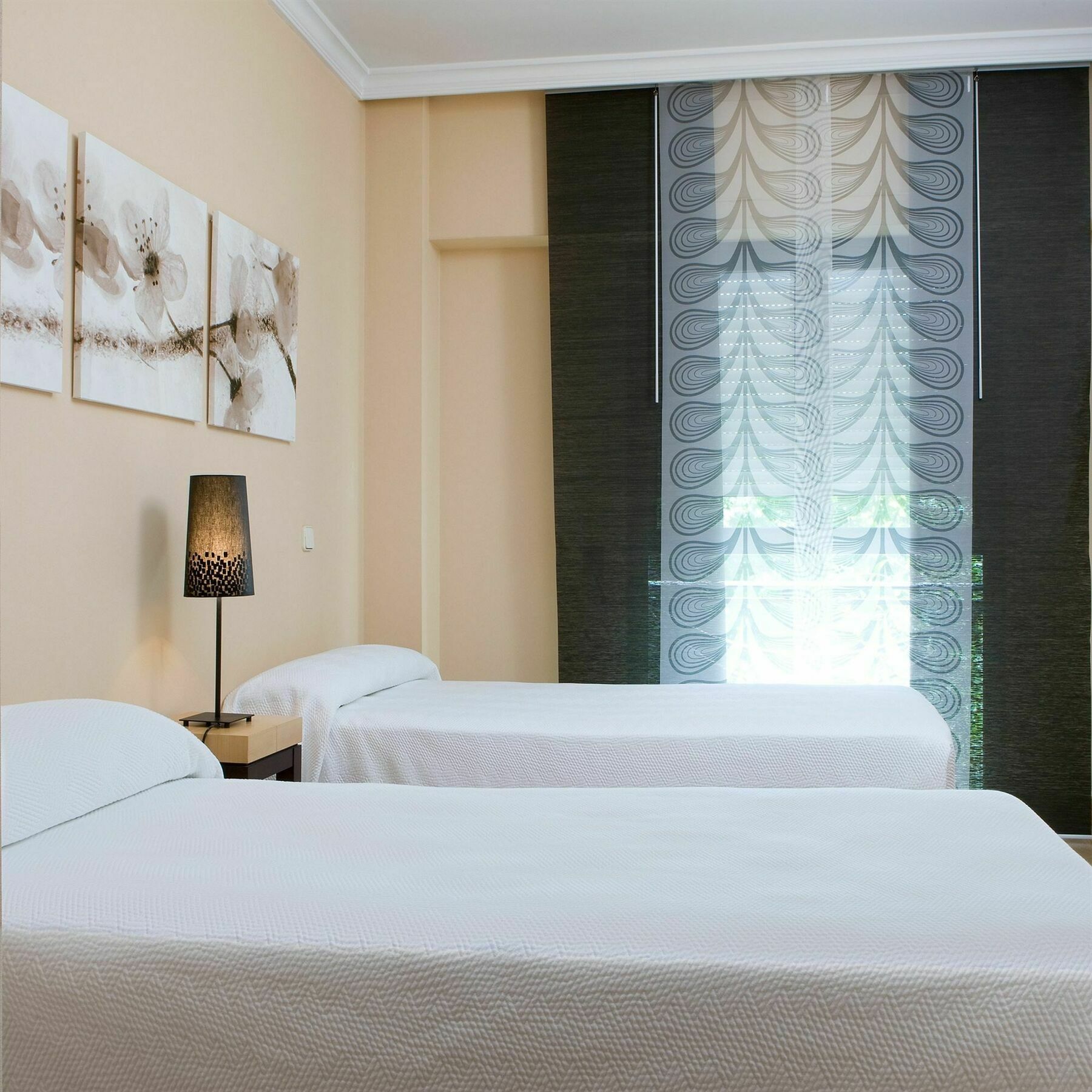 Apartamentos Th La Florida Madrid Buitenkant foto